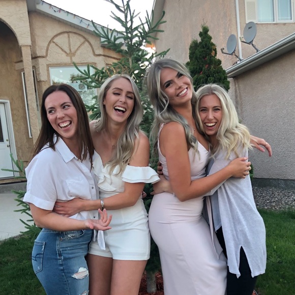 Meet your Posher, Allie - Picture 5 of 5